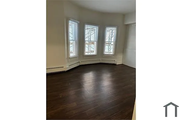 Building Photo - 33 Bow St #405