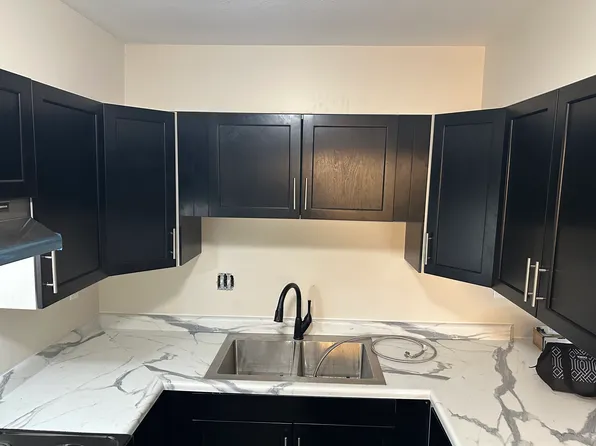 3411 Villa Rdg, Peoria, IL 61604