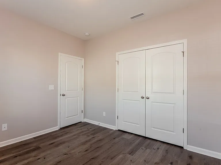 2304 Lake Vista Dr — Photo 14