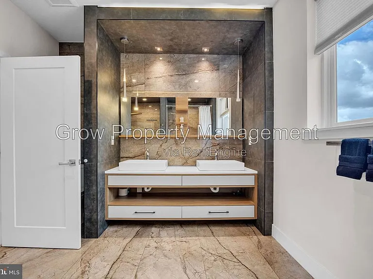 1752 N Bailey St — Photo 20