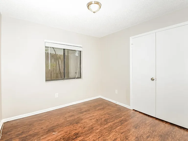 534 S Sundance Dr — Photo 13