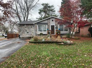 1153 Bangor Rd, Waterford, MI 48328