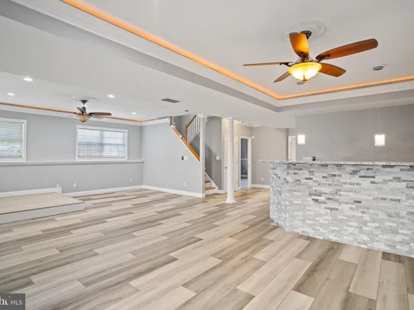 736 Bowleys Quarters Rd, Middle River, MD 21220