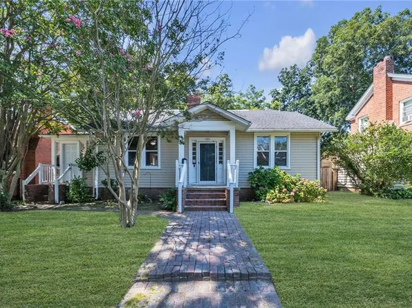 123 Pochin Pl, Hampton, VA 23661
