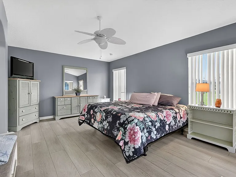 27150 Nostalgia Dr — Photo 16