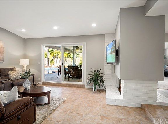 4th image of 4087 N Santa Anita St