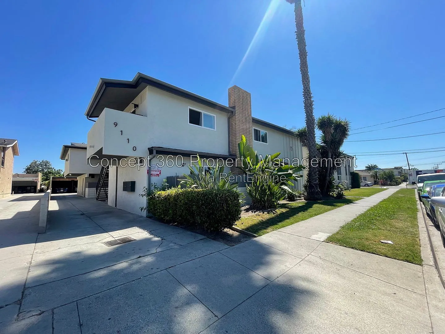 2 bed, 1.0 bath, 700 sqft, $1,995 — Photo 2