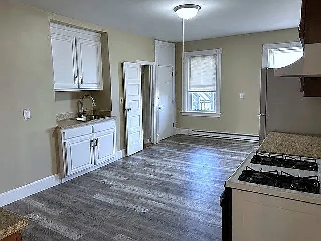 2 bed, 925 sqft, $1,400 — Photo 2