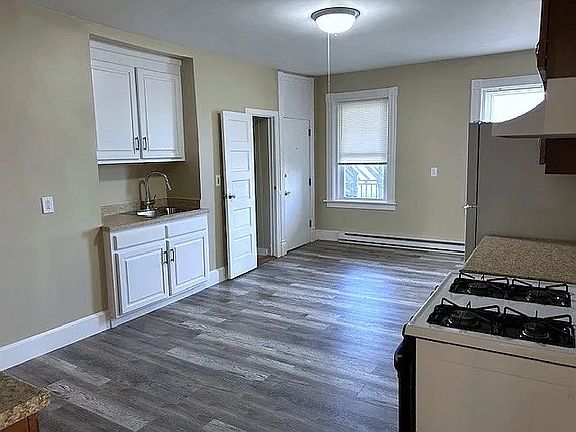 2nd image of 103 Grove St #2S