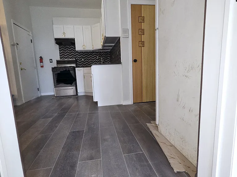 1202 13th St #2 — Photo 3