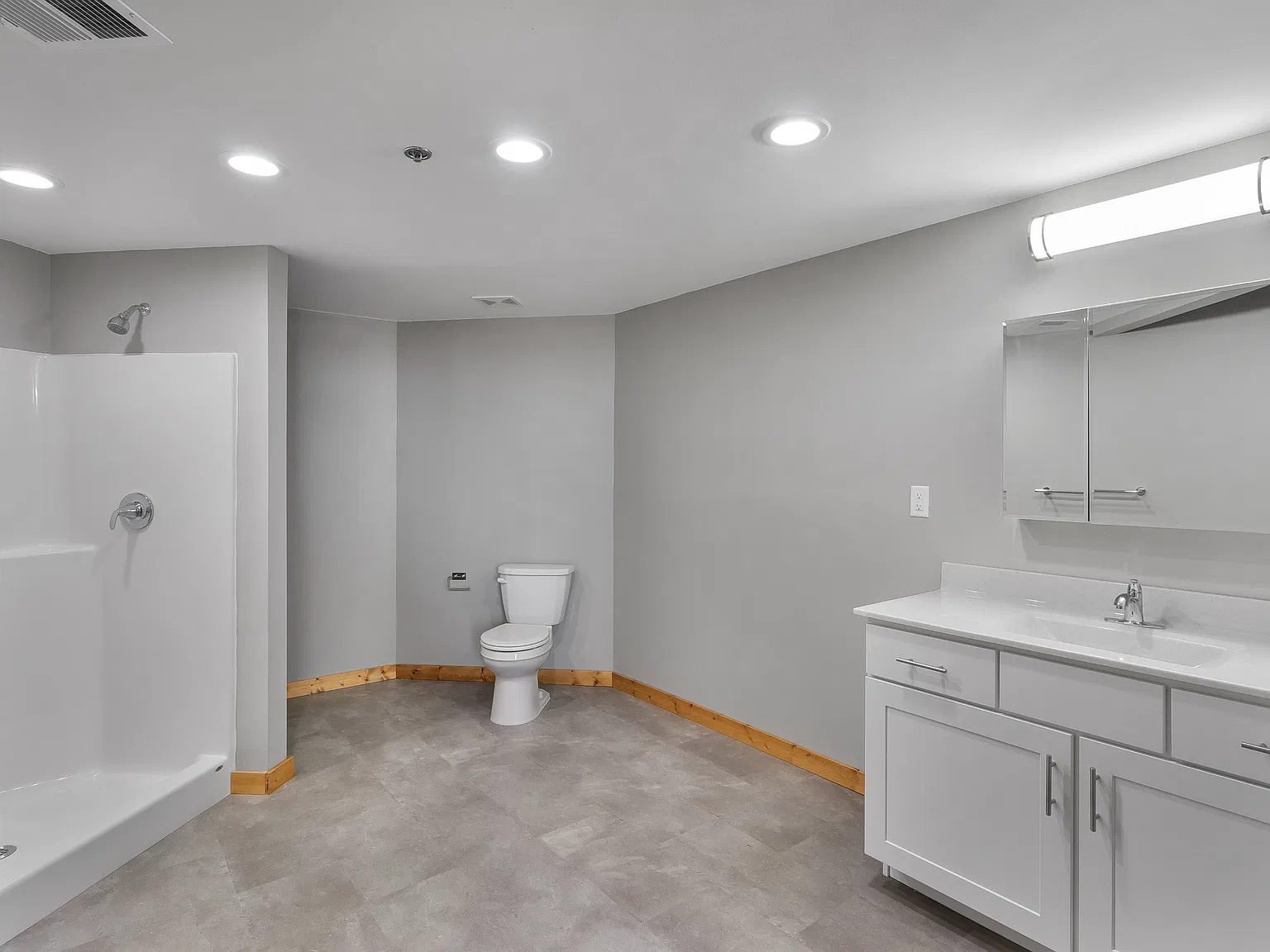 Bucktown Lofts - 306 — Photo 3