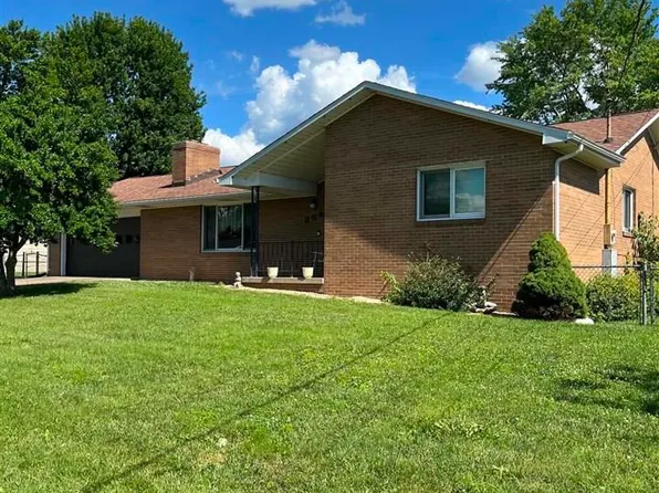 864 Martin Ln, Radcliff, KY 40160