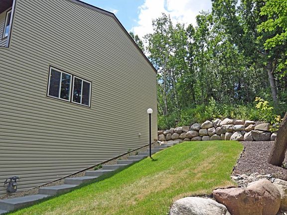 3rd image of 62 River Woods Ln