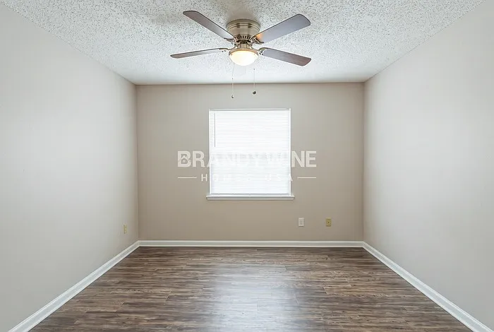 10848 Copper Hill Dr — Photo 16