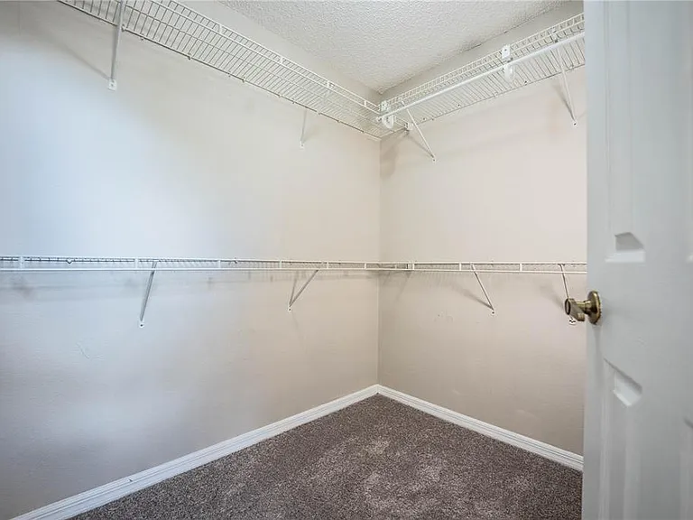 2326 Deerbrook Dr — Photo 49