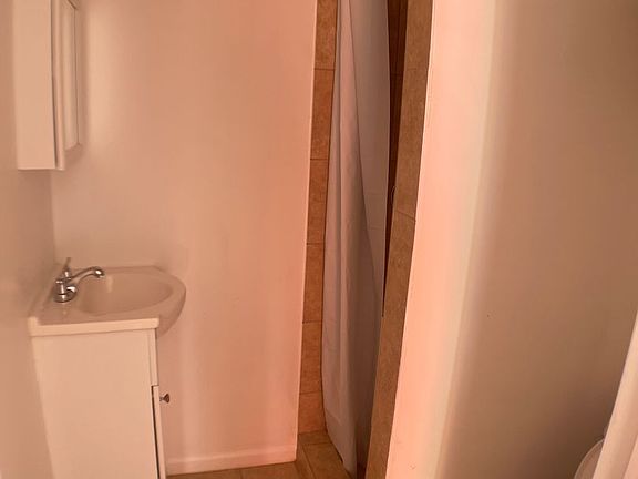3rd image of 2200 N Osage Ave #4