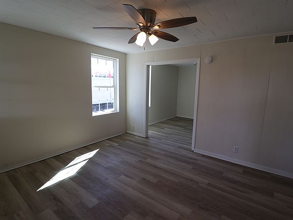 3rd image of 504 Sequoyah Dr
