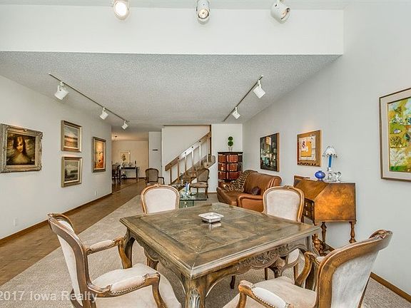 4th image of 2734 Glenwood Dr