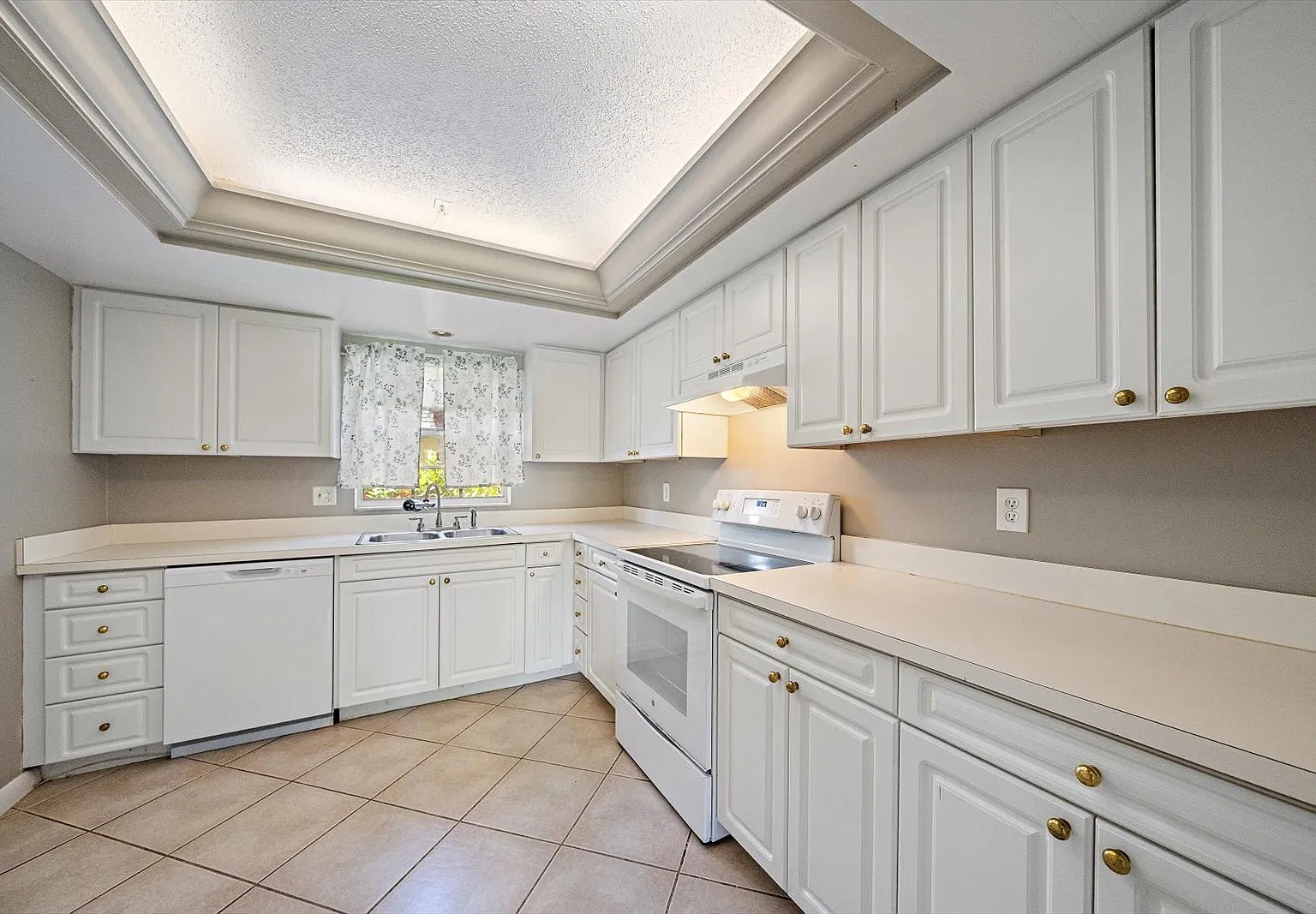 2423 Aspinwall Street - 1 — Photo 3
