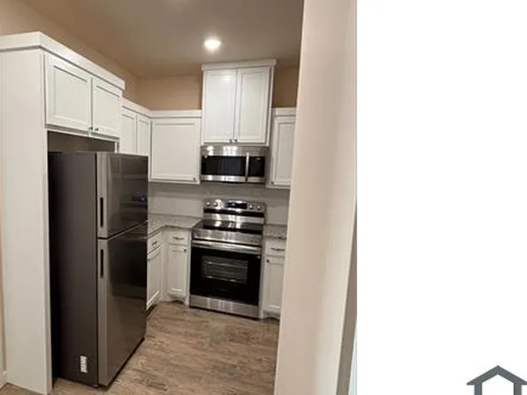 9077 NE 13th St, Oklahoma City, OK