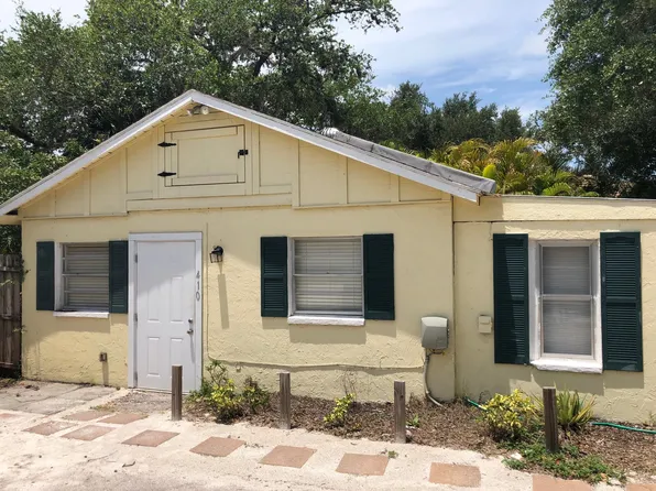 410 28th St W #B, Bradenton, FL 34205