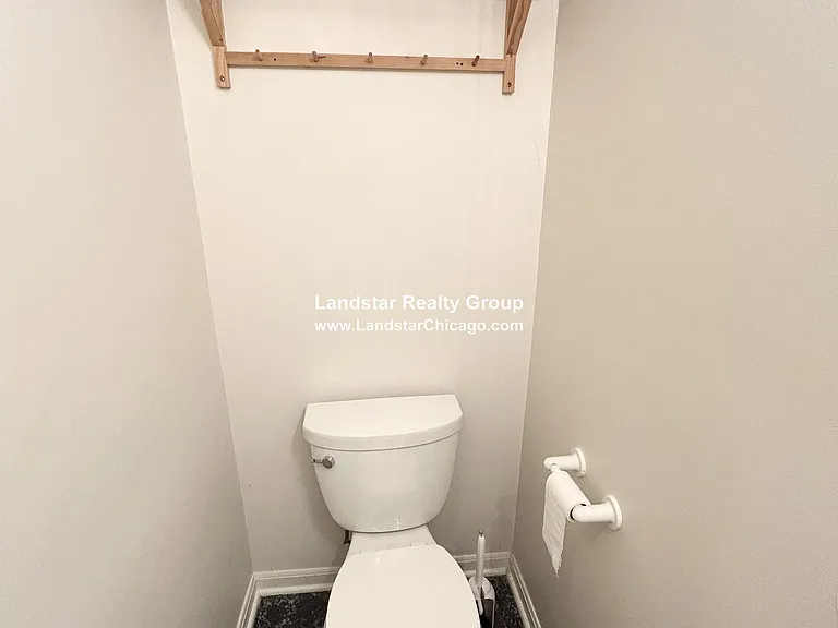 1427 N Wood St #1F — Photo 27