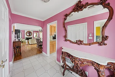 1142 Bay 25th Street