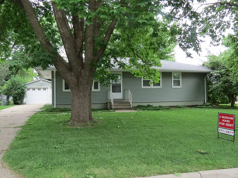 701 Vine St — Photo 1