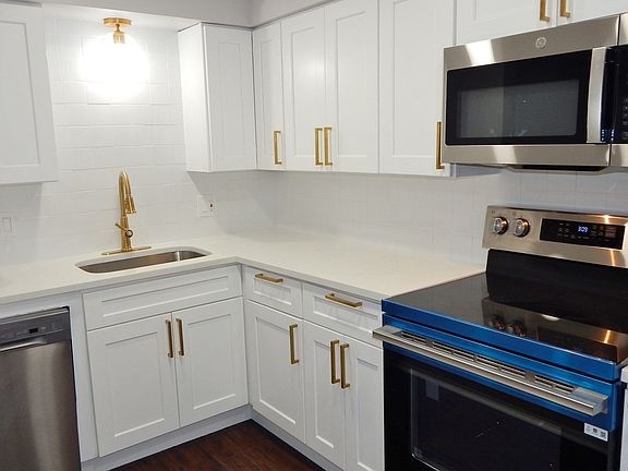 2nd image of 232 Canton St APT 107