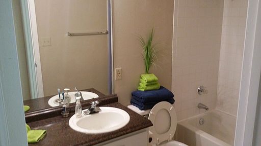 5th image of 199 Afton Sq Unit 202