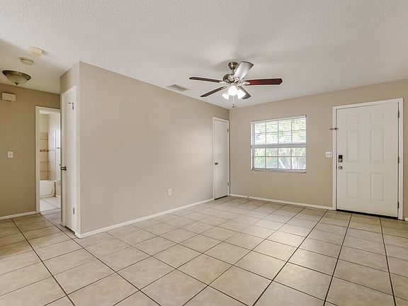 3rd image of 542 Salerno Dr