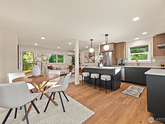 3rd image of 1621 N 103rd Street