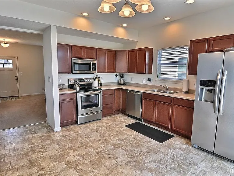 2123 Rutherford Dr — Photo 5