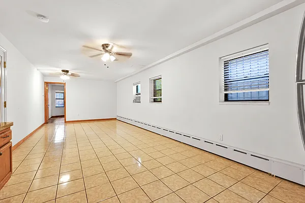 Living room, photo 3