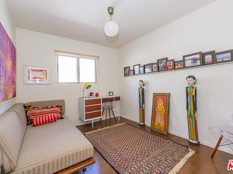 241 Rees St — Photo 20