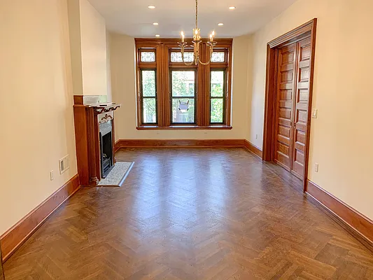 Rented by Compass | media 26