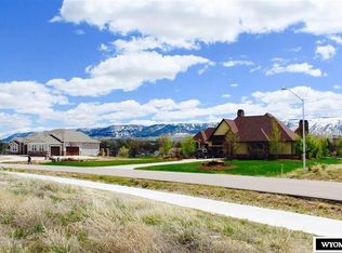 6082 River Park Dr, Casper, WY 82604