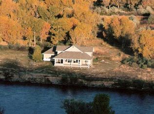 365 River Bnd, Bigfork, MT 59911