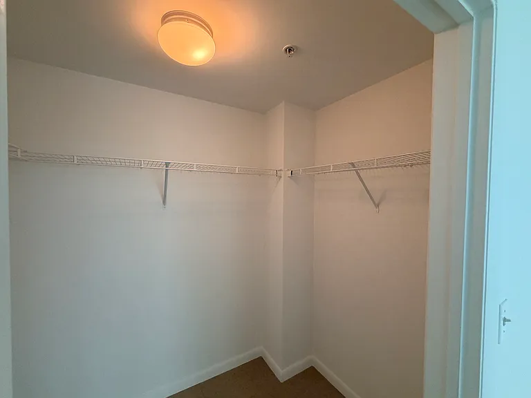 253 NE 2nd St #1006 — Photo 12