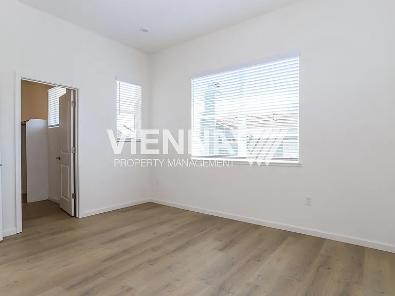 8092 Quiet Knolls Dr — Photo 10