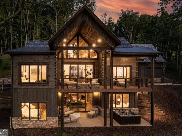 91 Kittatinny Dr, Mineral Bluff, GA 30559