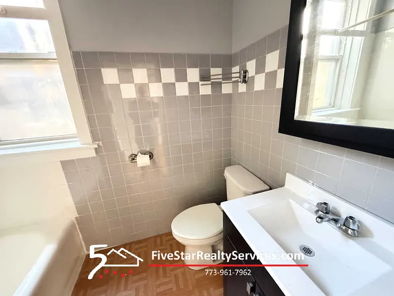 4750 N Whipple St #2E — Photo 6