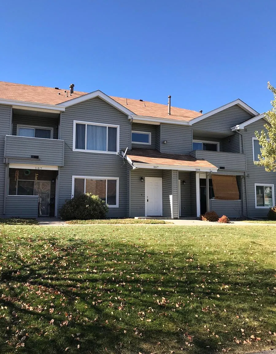 1 bed, 818 sqft, $1,295 — Photo 1