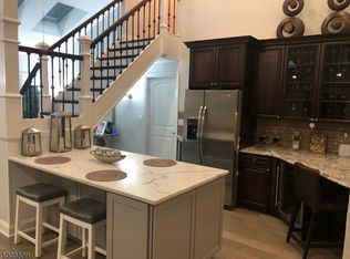 12 Craven Rd, Mountain Lakes, NJ 07046