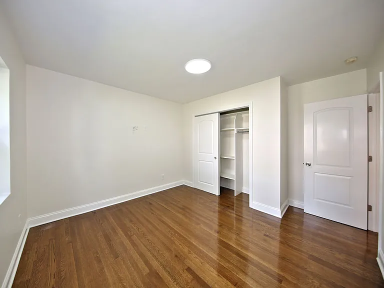 139 Waverly Ave #1 — Photo 6