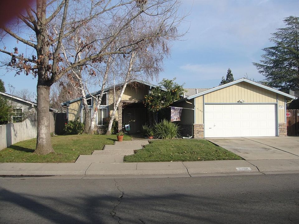 The front is facing West.