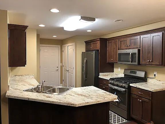 305 Riggs Blvd — Photo 7