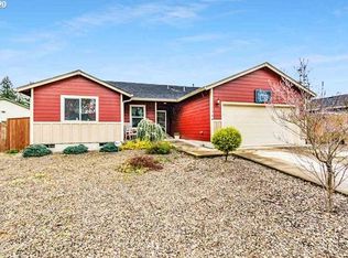 1944 37th Cir, Sweet Home, OR 97386
