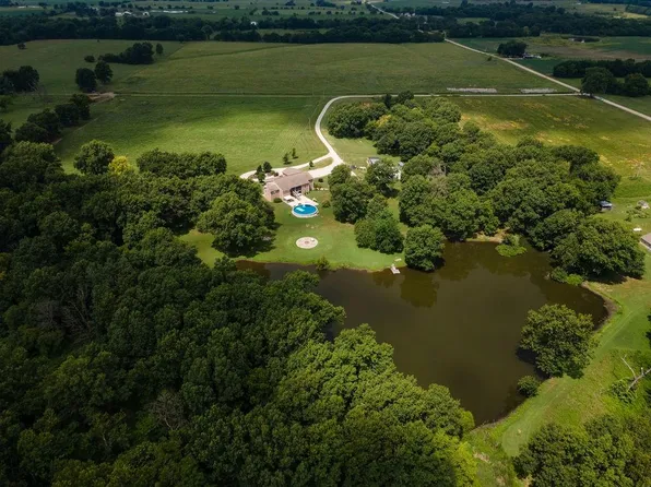 8409 NW County Road 6002, Amoret, MO 64722