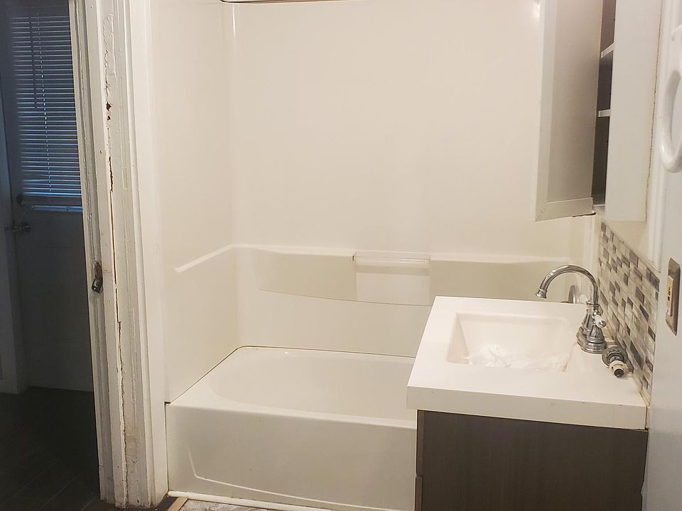 1st image of 739 Heywood Ave